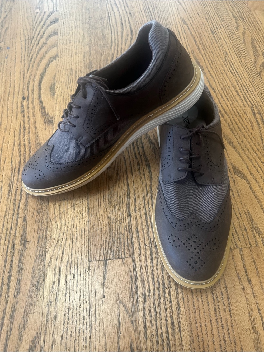 Men's Brown Wingtip Derby Shoes with Contrast Sole
